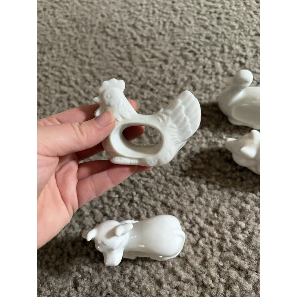 Set of 4 Farm Animals Porcelain Napkin Rings Chicken/Rooster Duck Cow Pig w/ Box